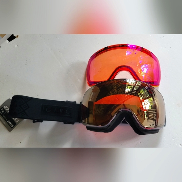 Giro Eave, Black Velvet Vivid Copper - Picture 1 of 4